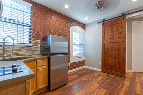 Kitchen/ Dining room