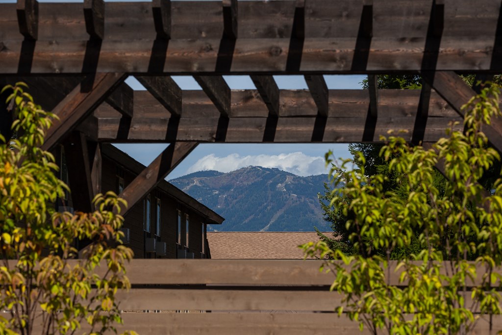 Exterior with Mountain View