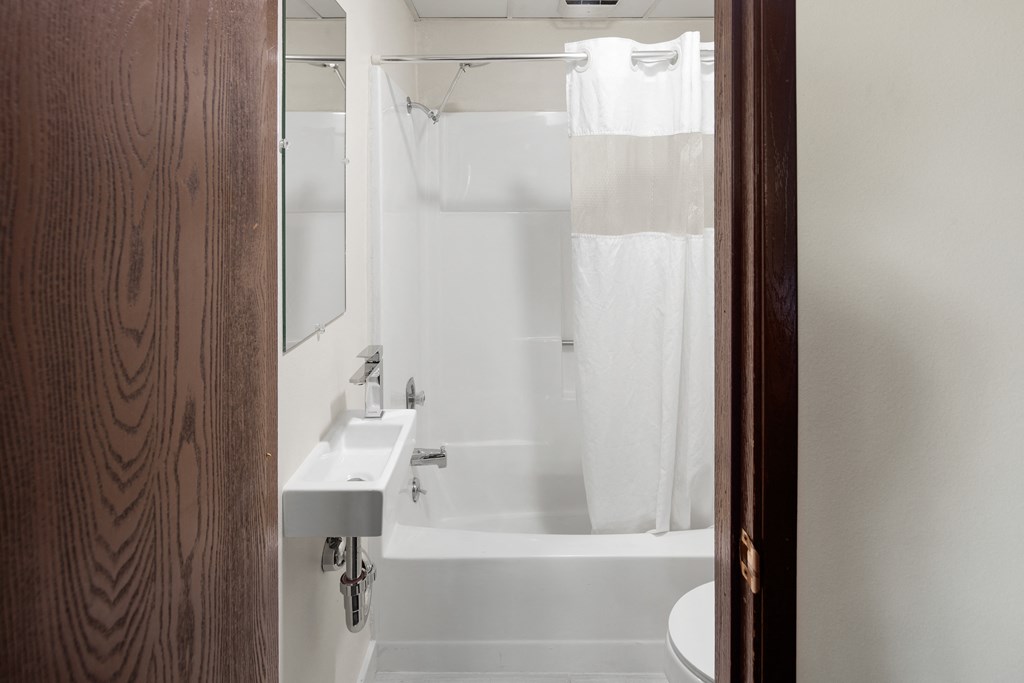 InteriorStudioBathroom