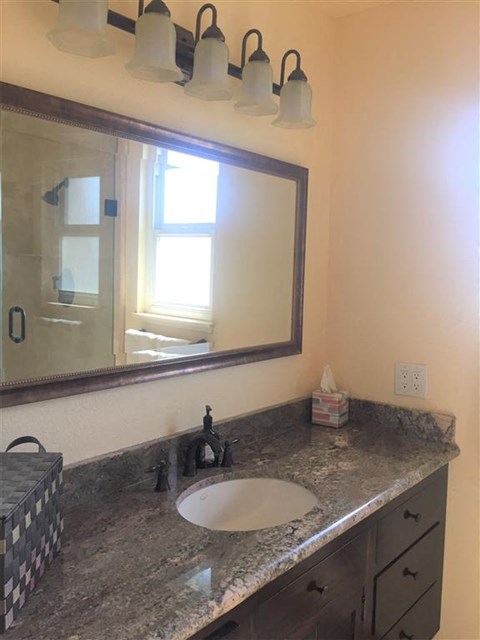 2614 E. Richmond 4 Beds Apartment for Rent