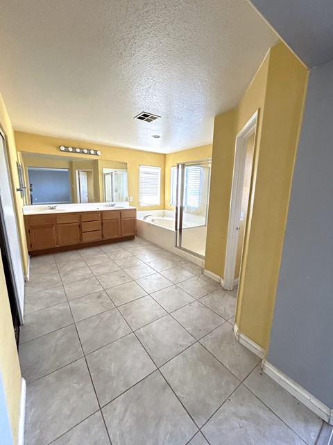 14594 Adobe Place 4 Beds Apartment for Rent