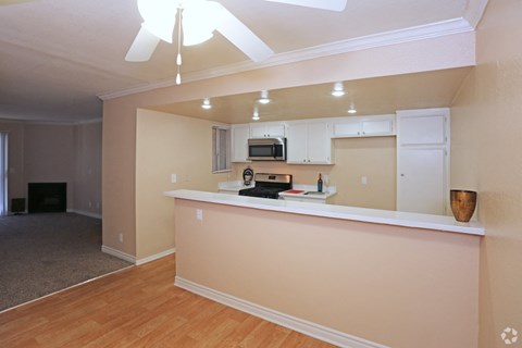 2x2 Kitchen