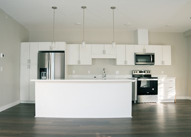 full kitchen
