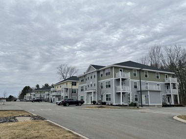 Autumn Woods Drive 1-2 Beds Apartment for Rent