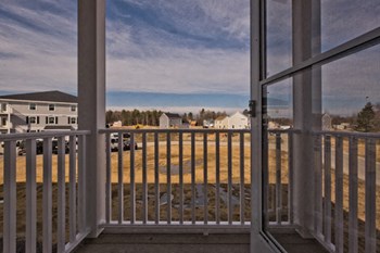 16 Blue Spruce Farm Road 1-2 Beds Apartment for Rent - Photo Gallery 2