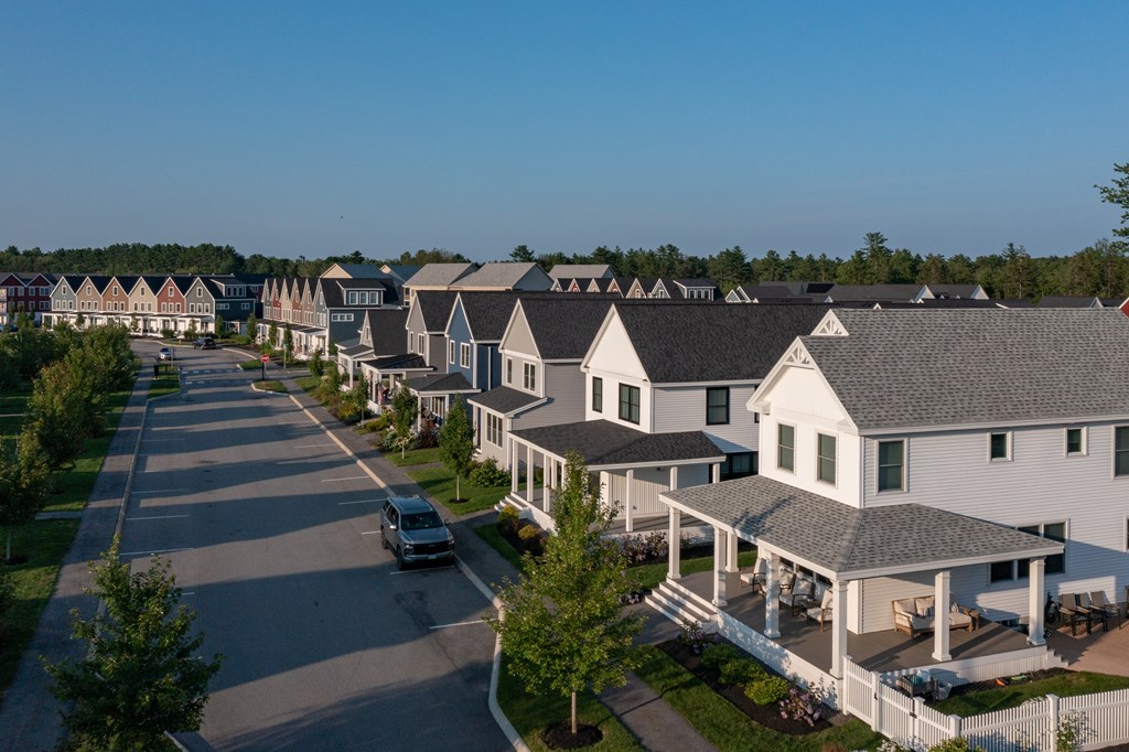 Frontrunner Park Neighborhood Homes