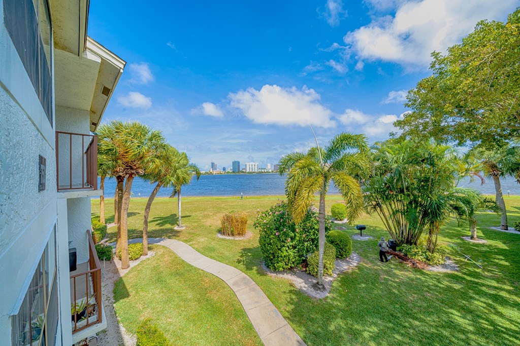 West Palm Beach Apartments