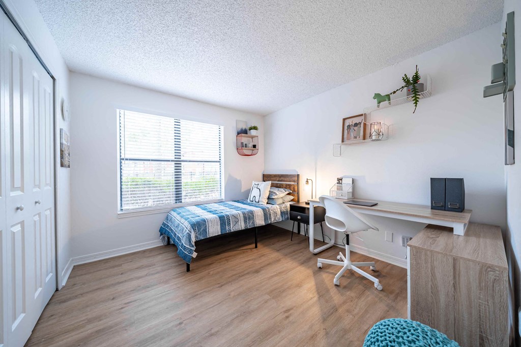 Work Desk at Northlake Apartments, Jacksonville, 32218