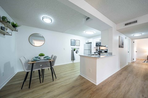 Northlake Apartments