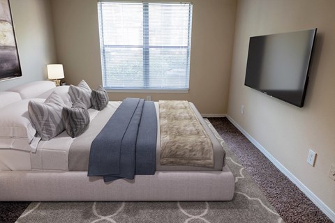 Northlake Apartments