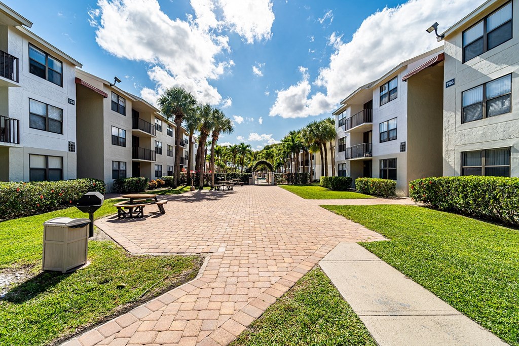 West Palm Beach Apartments