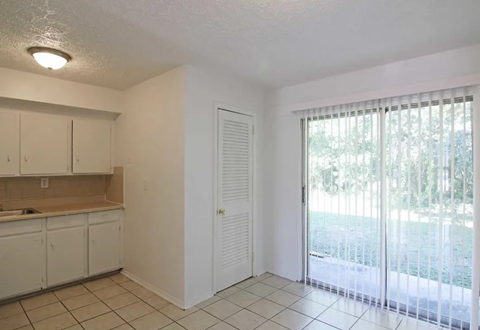 GSJ - Empty living room and kitchen Golden Shores of Jacksonville Jacksonville, FL, 32211