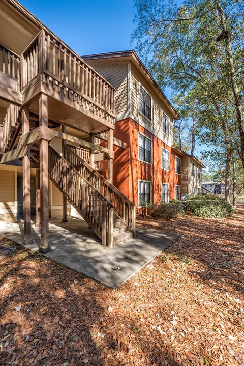 Northlake Apartments