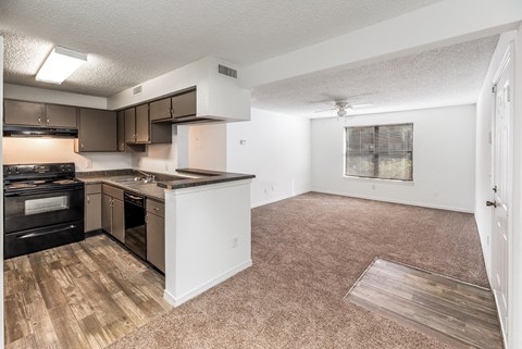 Northlake Apartments