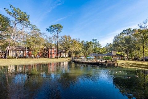 Northlake Apartments