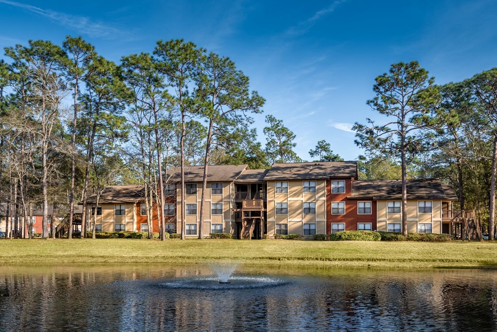 Serene lake view at Northlake Apartments, Jacksonville FL