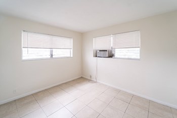Margate Apartments for rent - Photo Gallery 64