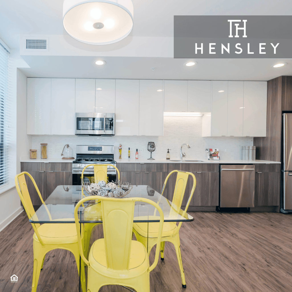 Apartments with spacious kitchens River North Chicago at Hensley Chicago, Chicago, IL, 60654