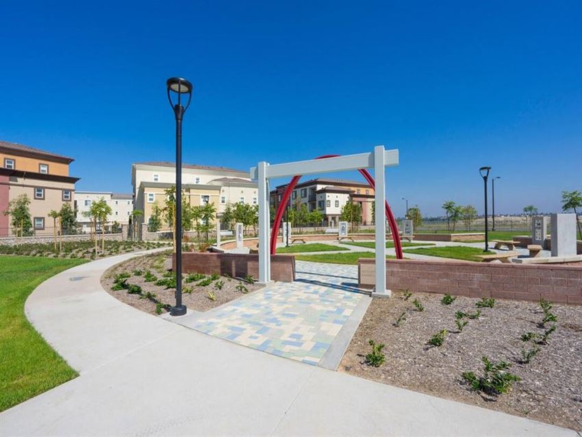 3100 Park Ave Tustin Ca 92782null