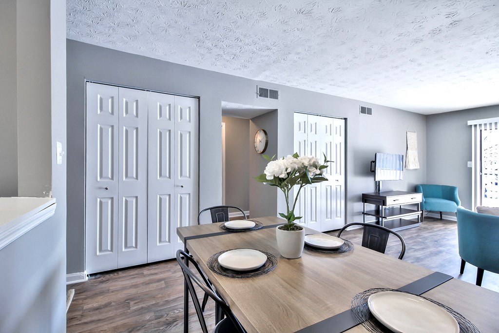 The Pops - Interior Living Space