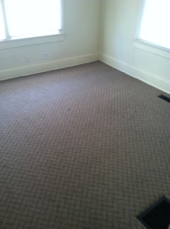 306 S 43rd St 4 Beds Apartment for Rent - Photo Gallery 4