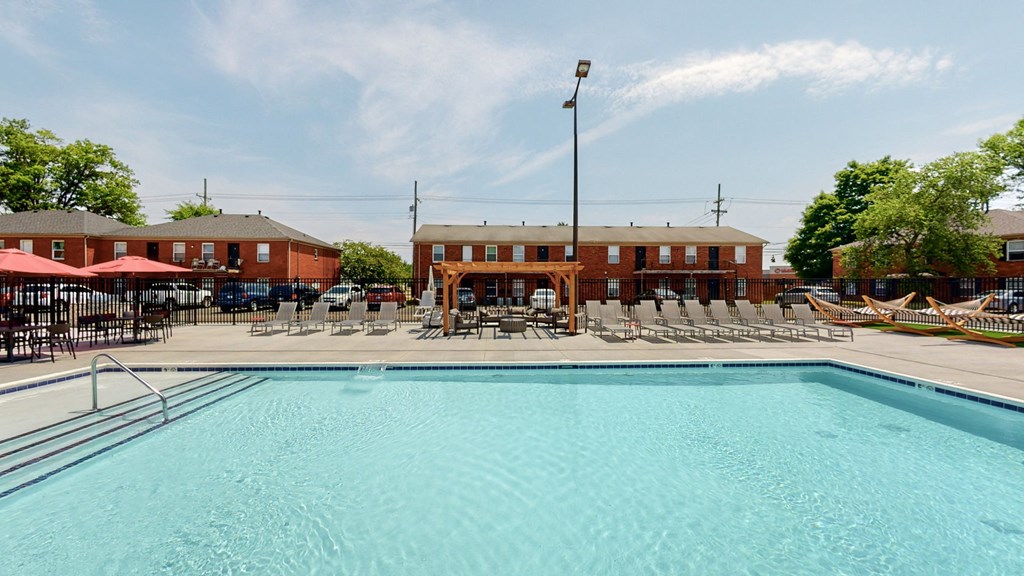 Patriot Crossing - Pool