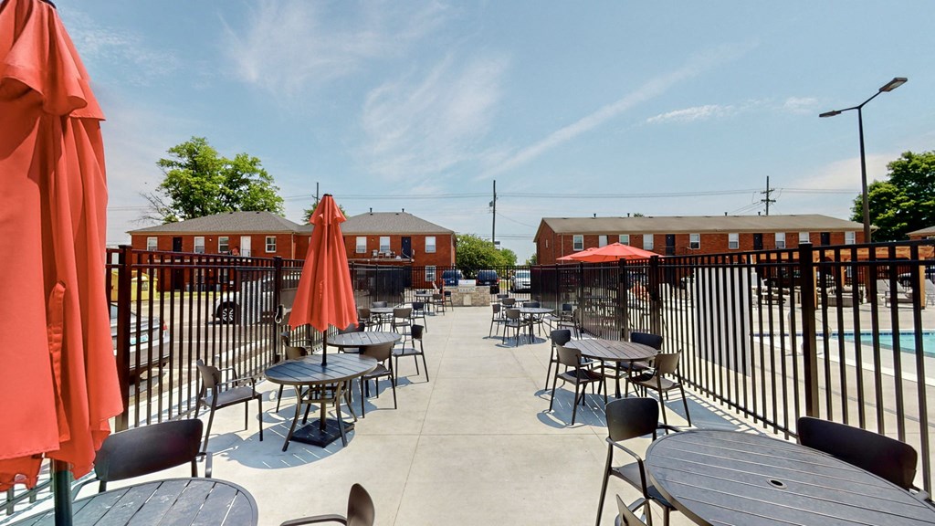 Patriot Crossing - Pool