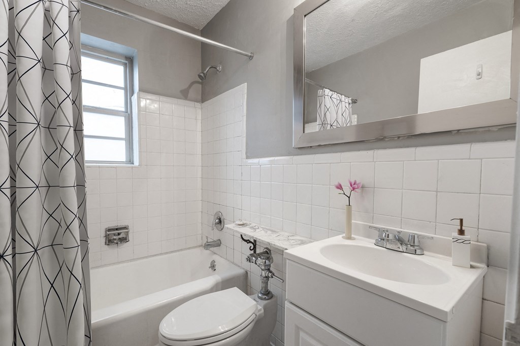 Luxurious Bathroom at Lofts on Ormsby, Louisville, KY