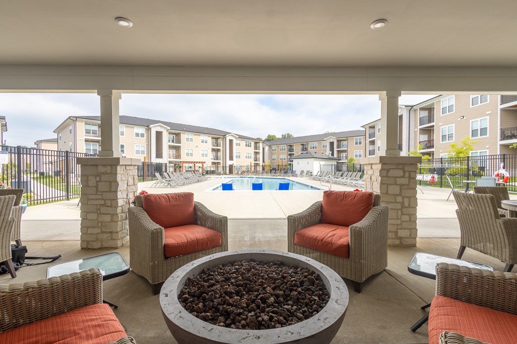 Pool at Lakeside Gardens, Jeffersonville, IN