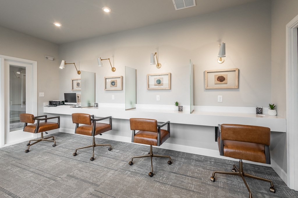 Lakeside Gardens Apartments, 4101 Herb Lewis Rd., Jeffersonville, IN