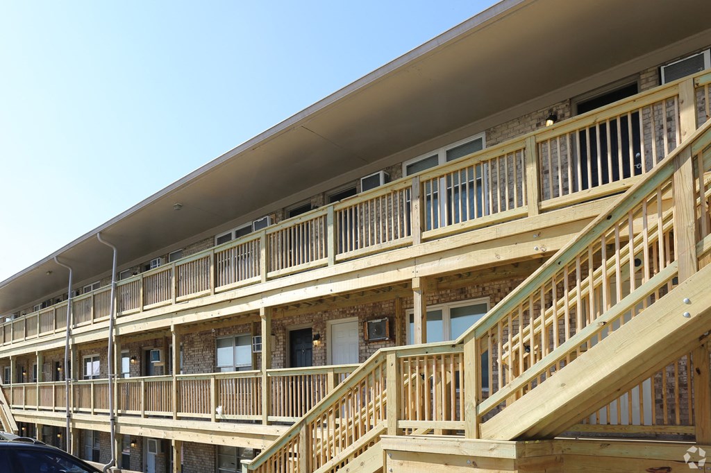 Exterior View at Caballo Crossing, Lexington