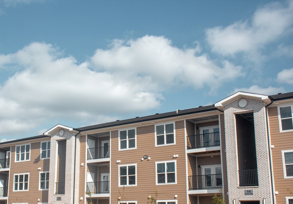 Lakeside Gardens Apartments, 4101 Herb Lewis Rd., Jeffersonville, IN