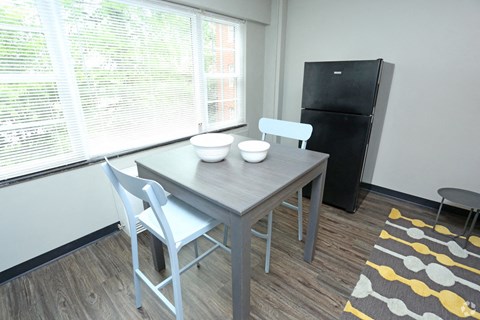 Dining Area at Lofts on Ormsby, Kentucky