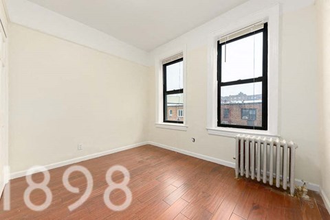48-16 46Th Street Studio-1 Apartment for Rent