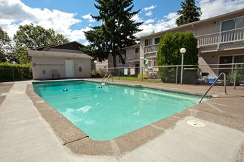 pool - Photo Gallery 4