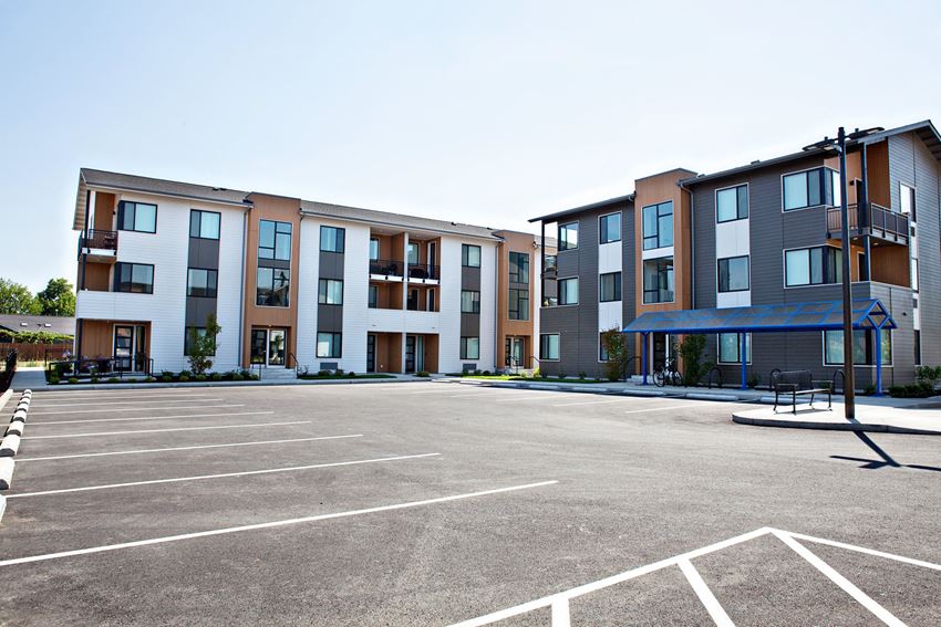 Country Crossroads Apartments, 955 West 17th Place, Junction City, OR RentCafe