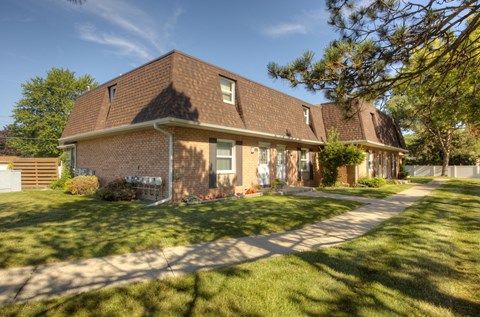 Clairemont Village Townhome Exterior 3
