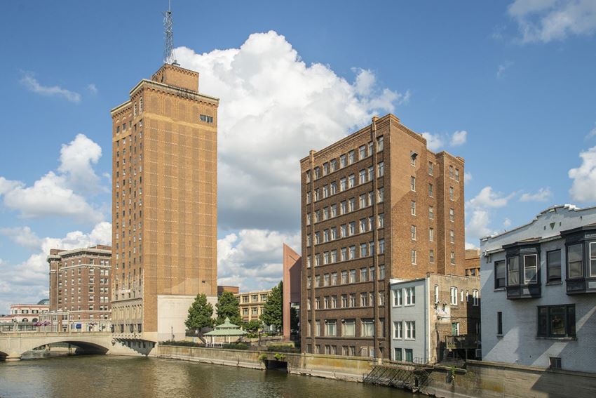 Historic Stolp Island Apartments