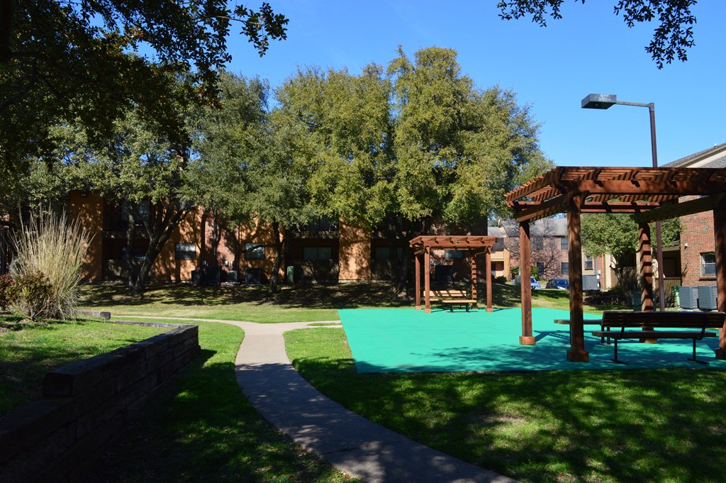 Swimming areaat Overton Park Apartments, Texas