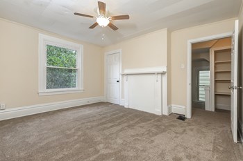 4017 Oswald 4 Beds House for Rent - Photo Gallery 4