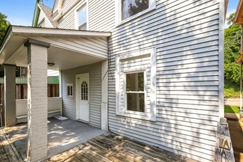 4017 Oswald 4 Beds House for Rent - Photo Gallery 2