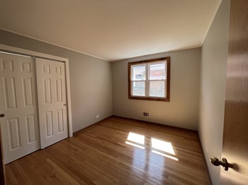 11203 S Christiana Ave 3 Beds Home, Illinois for Rent - Photo Gallery 5