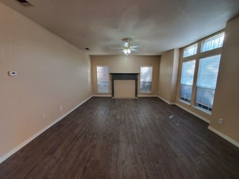 206 Rushcreek Drive 4 Beds Home, Texas for Rent - Photo Gallery 3