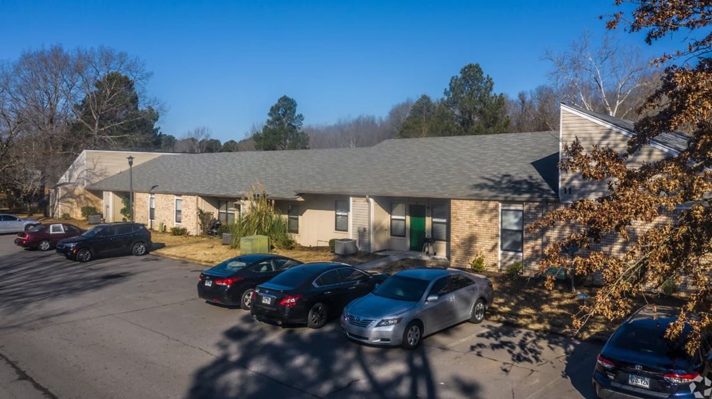 Village Green Apartments, 7601 N Chicot Rd, Little Rock, AR RentCafe