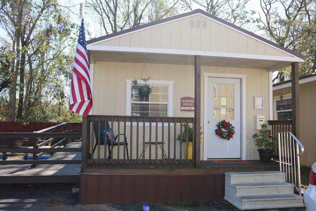 Meadowbrook, Oak Hill & Magnolia Place Apartments, 701 S. Juniper