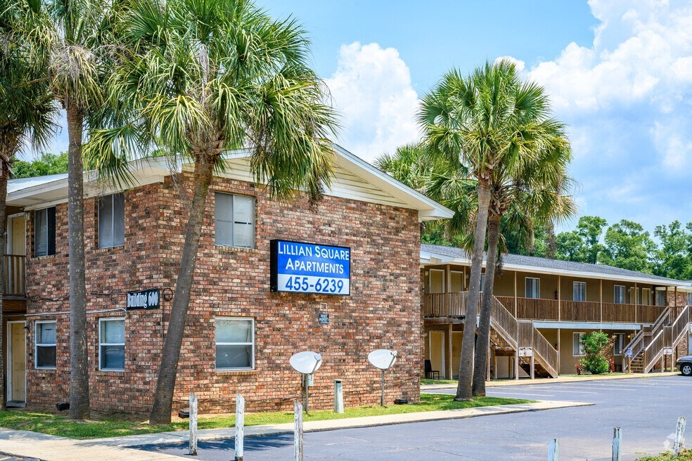 the building in which the hotel is located