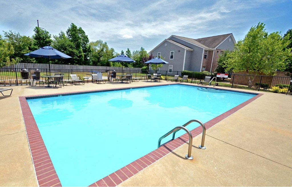the swimming pool at the apartments for rent