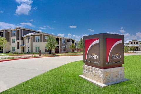 The Curve at Crescent Pointe  Apartments in College Station, TX
