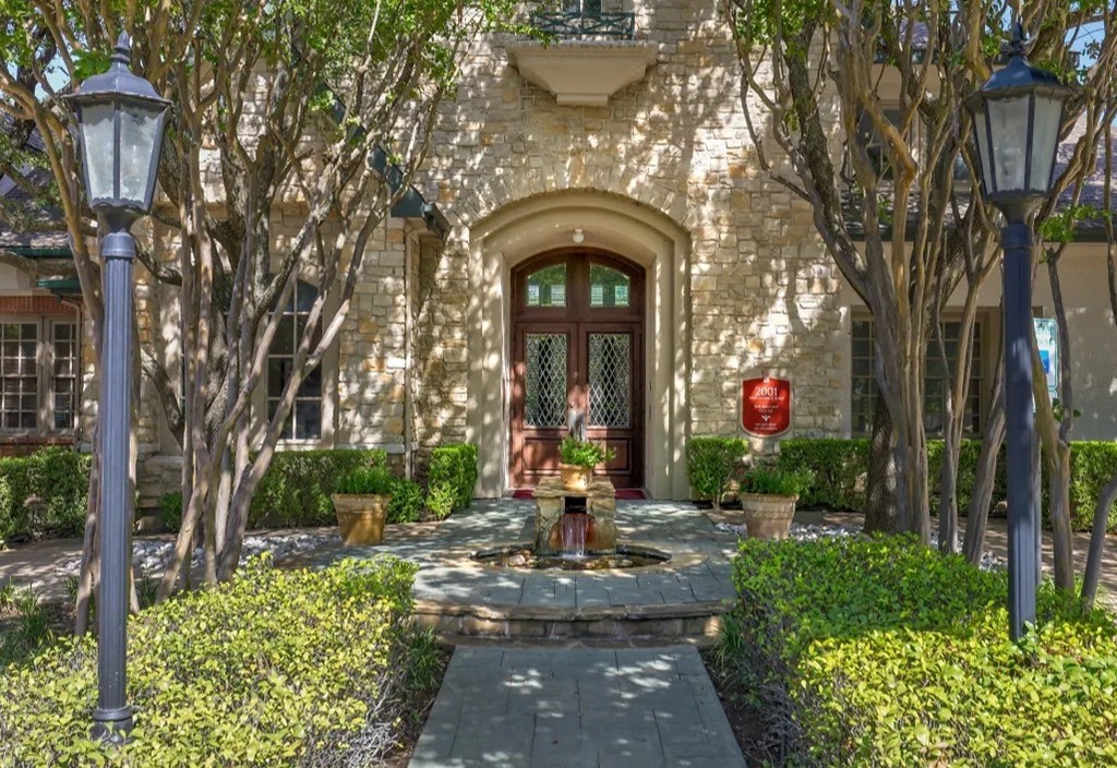 Office Entry at Seven Oaks Apts, Garland, TX