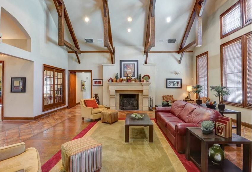 Lobby - Photo Gallery